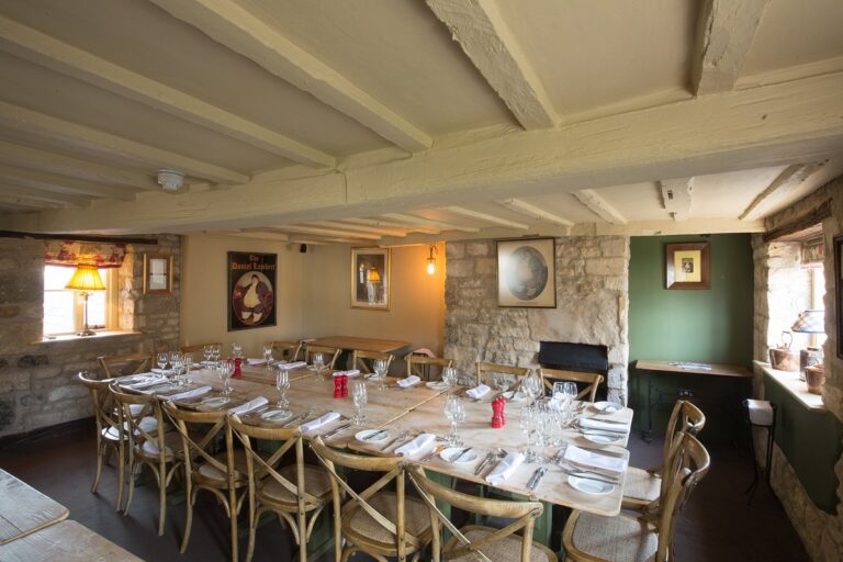 crown hotel private dining 768x512