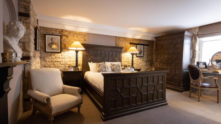 leonardo 387646 149475646 631678 768x432